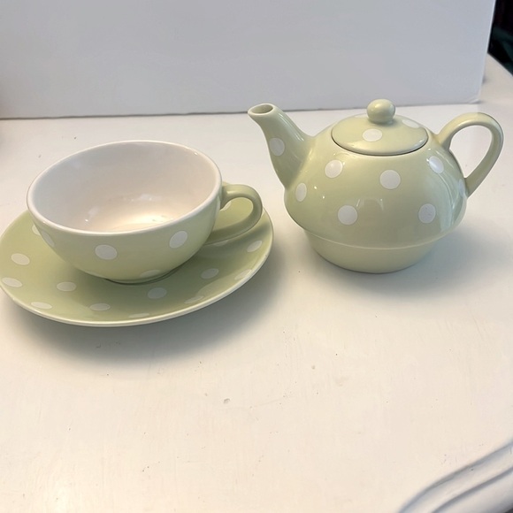 Ganz 4 piece individual Tea Server Set Polka Dot Cup saucer Teapot and lid - Picture 3 of 9